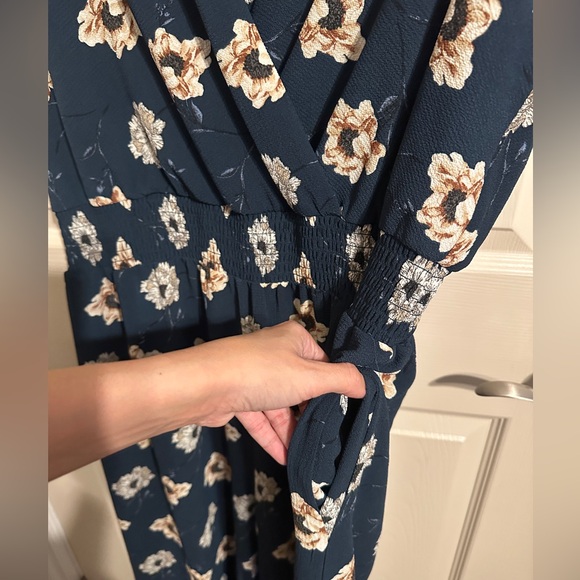 Apt. 9 Floral V-Neckline Cinched Elastic Waist Wide-Leg Jumpsuit, Navy, Sz XL - Picture 8 of 10